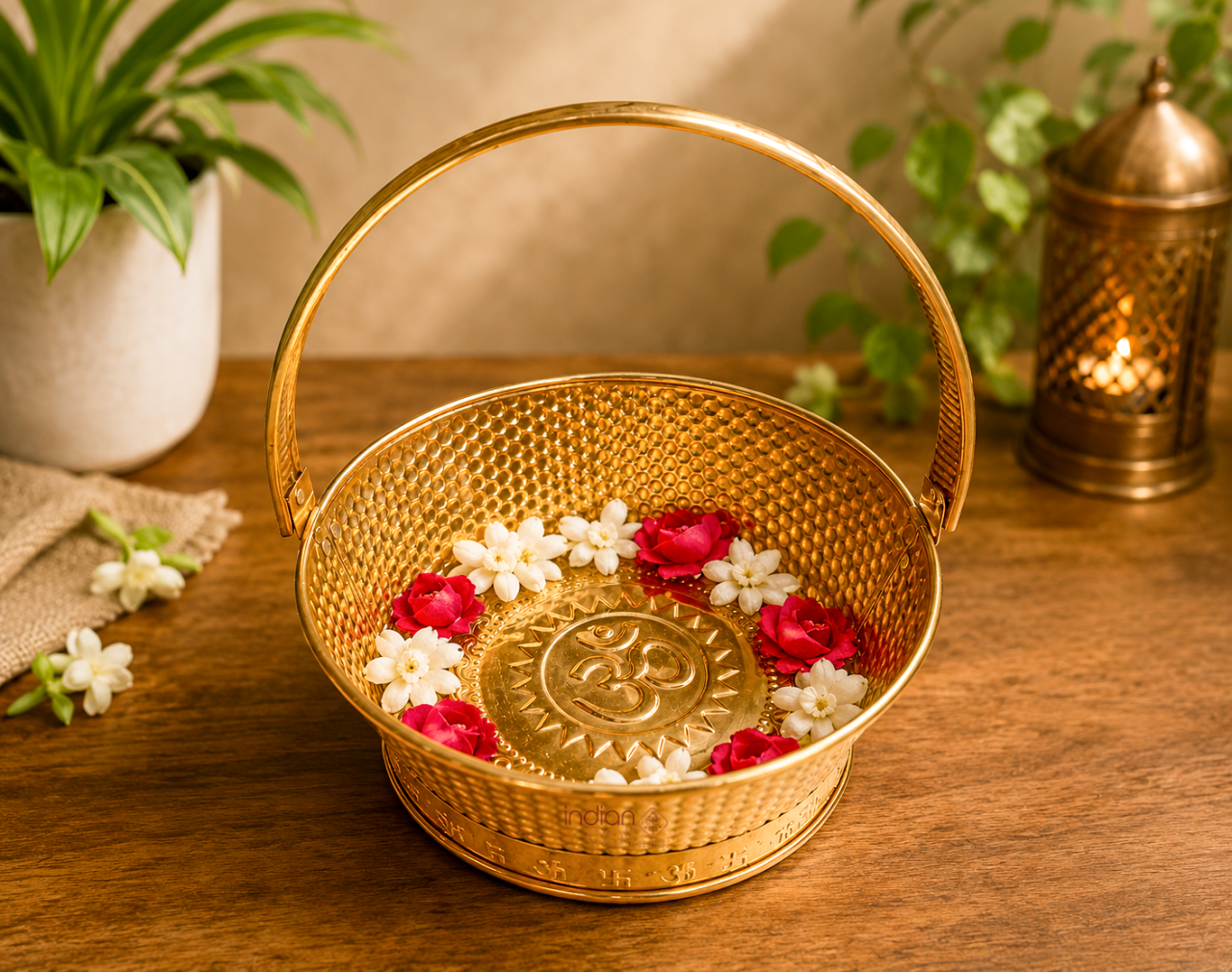 Polished golden finish